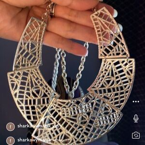Silver Filigree Statement Necklace with Geometric Design